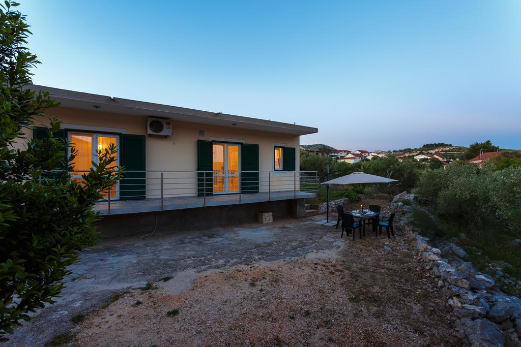 Holiday Home Iris Marina Exterior photo